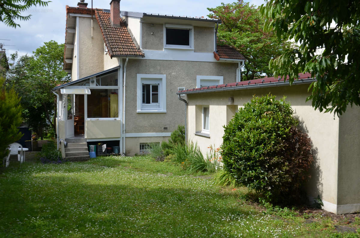 Maison à CHAMPIGNY-SUR-MARNE