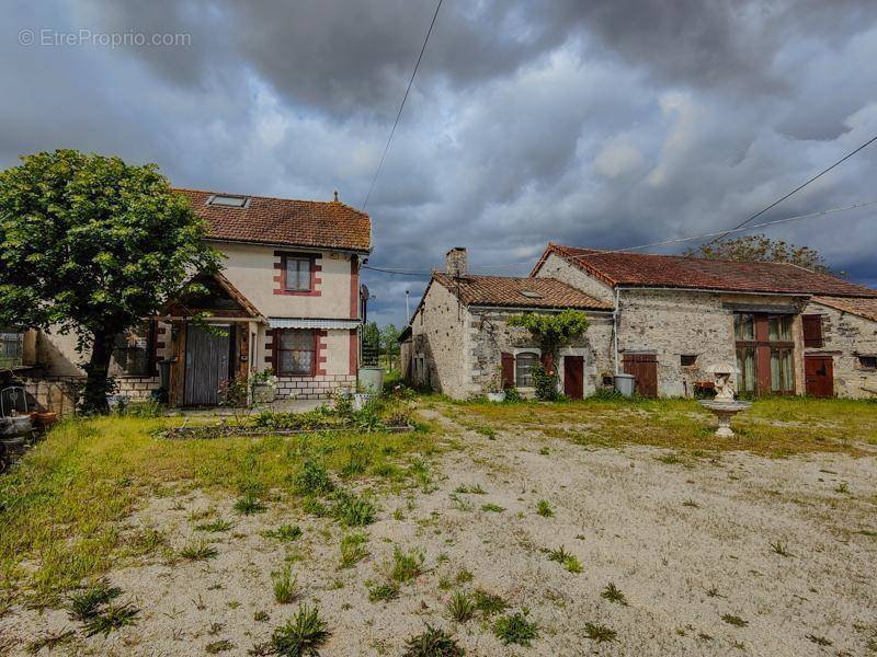 Maison à CHAUNAY