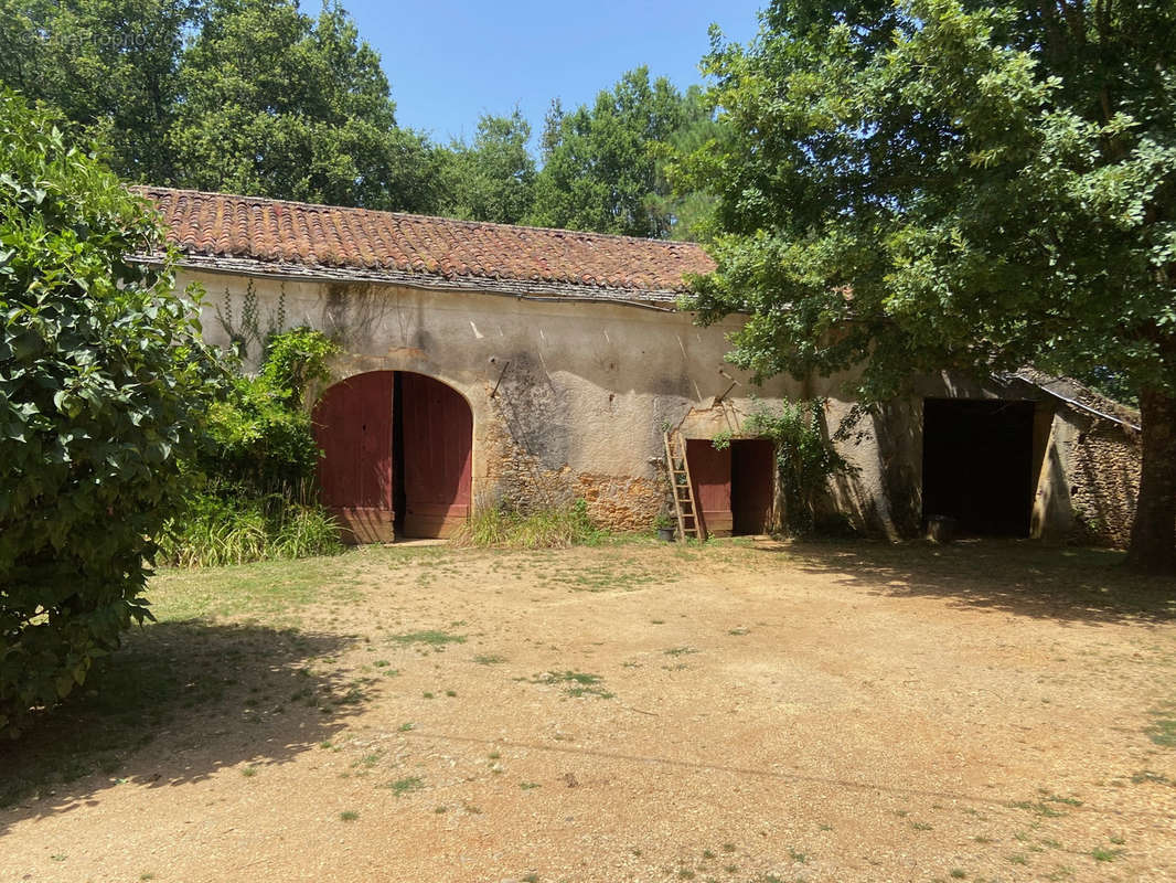 Maison à MONTCABRIER