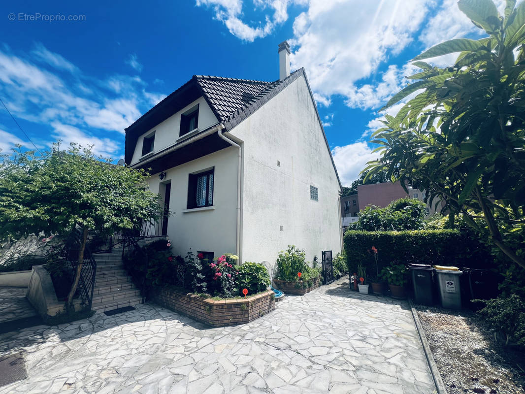 Maison à BOBIGNY