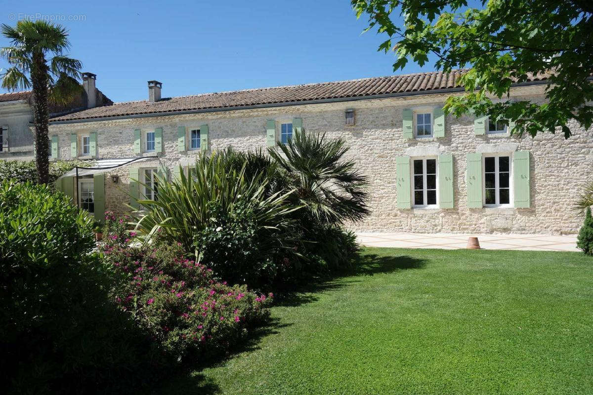 Maison à BLAYE