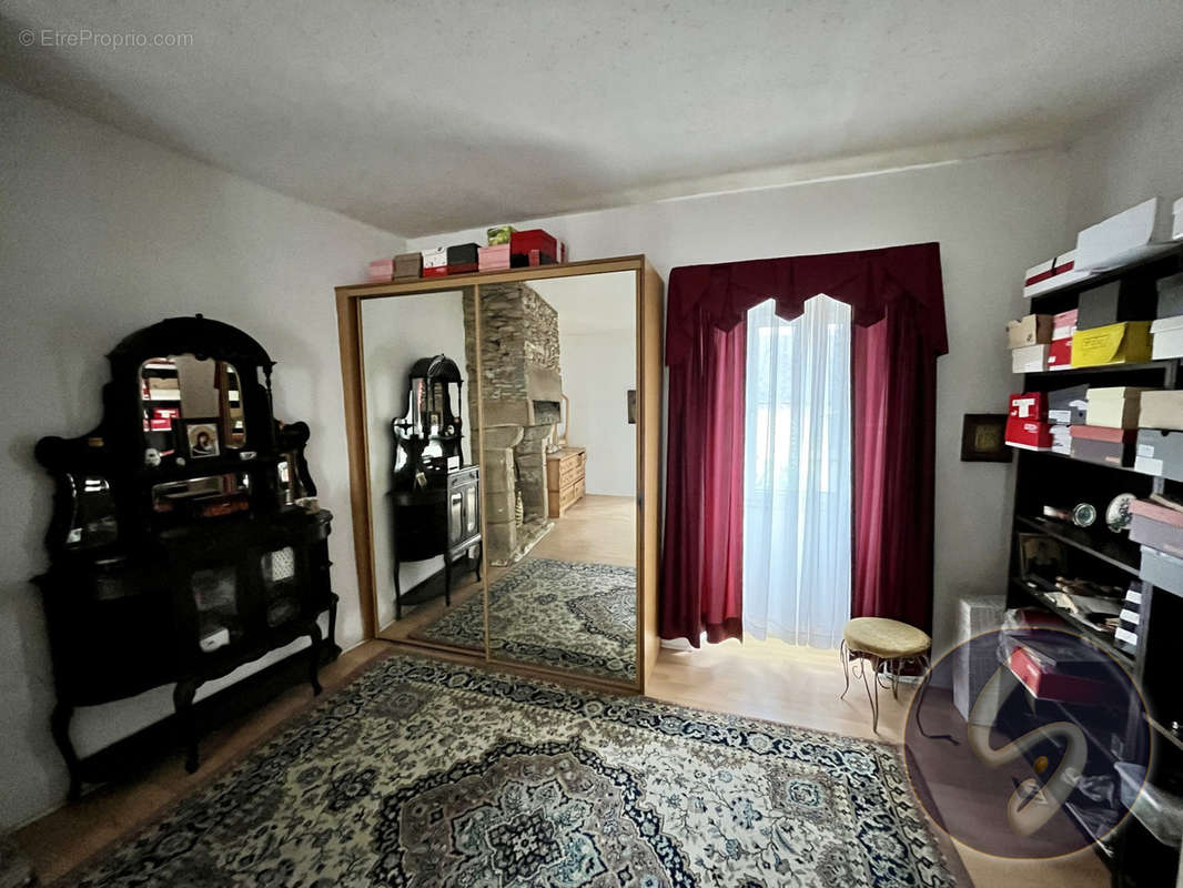 Appartement à MALESTROIT