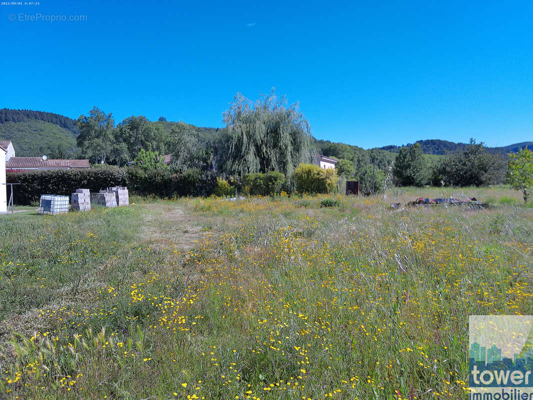 Terrain à LE POUJOL-SUR-ORB