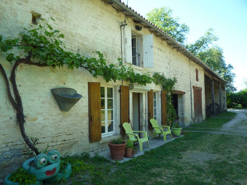 Maison à COGNAC