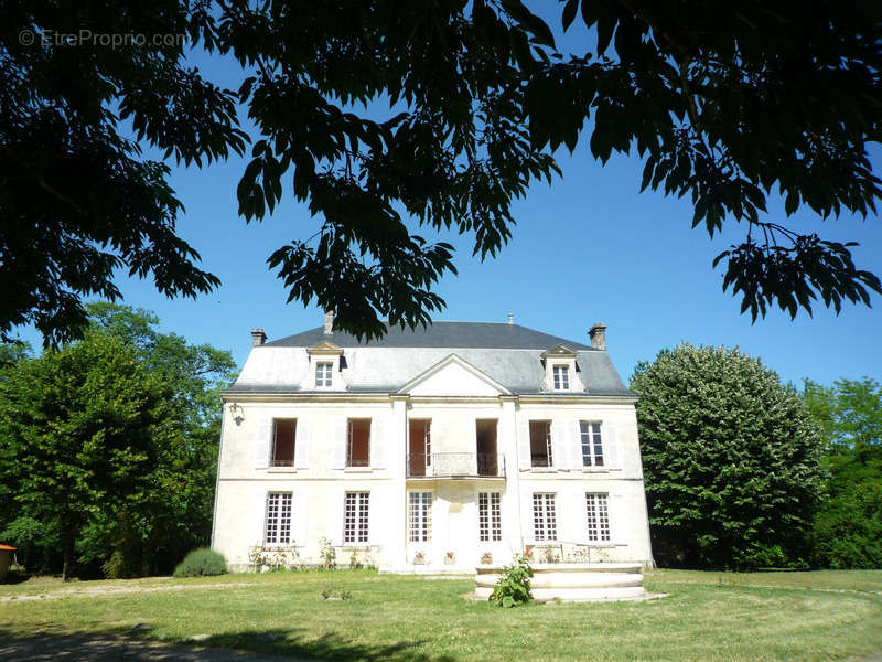 Maison à COGNAC