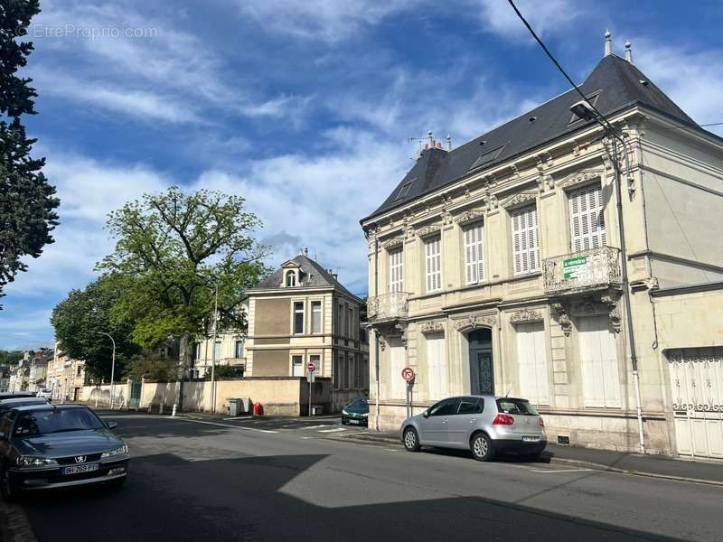 Maison à CHATELLERAULT