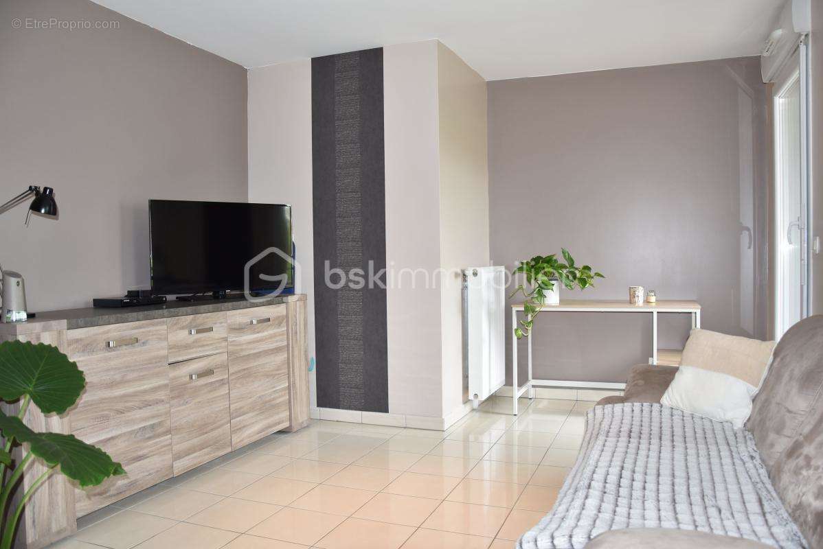 Appartement à LISSES