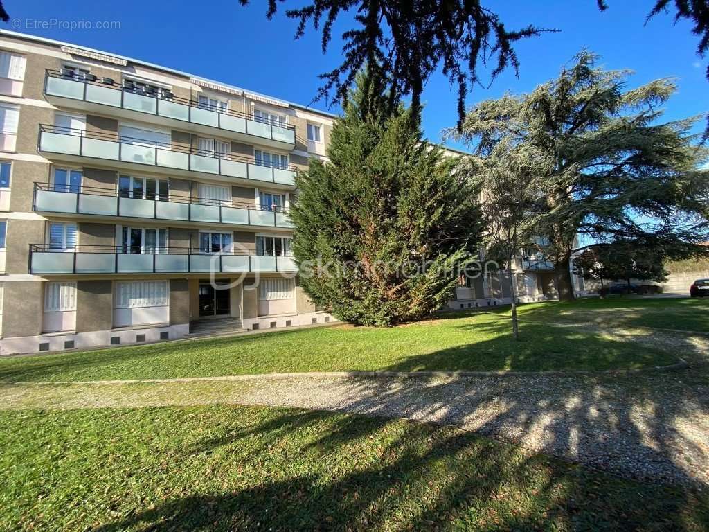 Appartement à SEYSSINET-PARISET