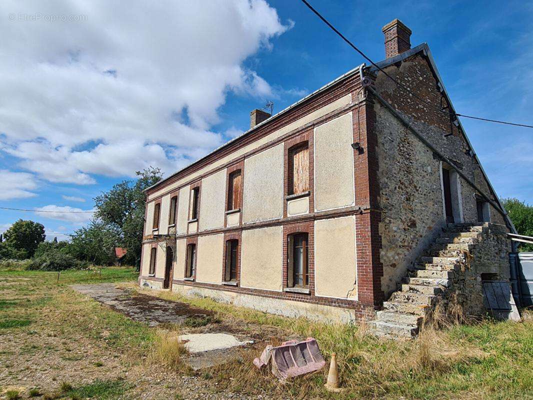 Maison à LA HEUNIERE