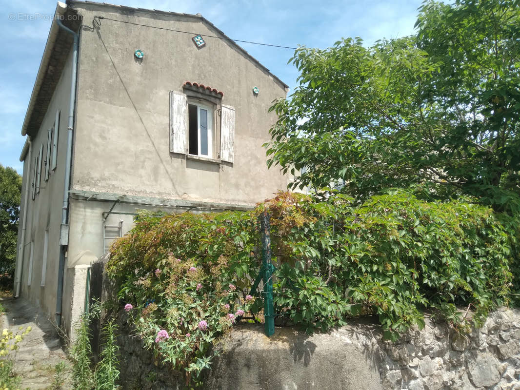 Maison à CENDRAS