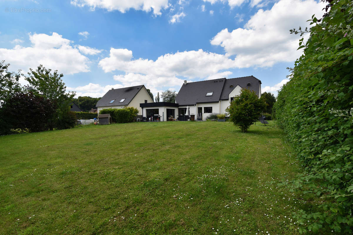 Maison à AILLY-LE-HAUT-CLOCHER