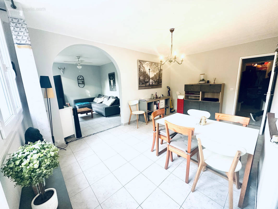 Appartement à AIX-EN-PROVENCE