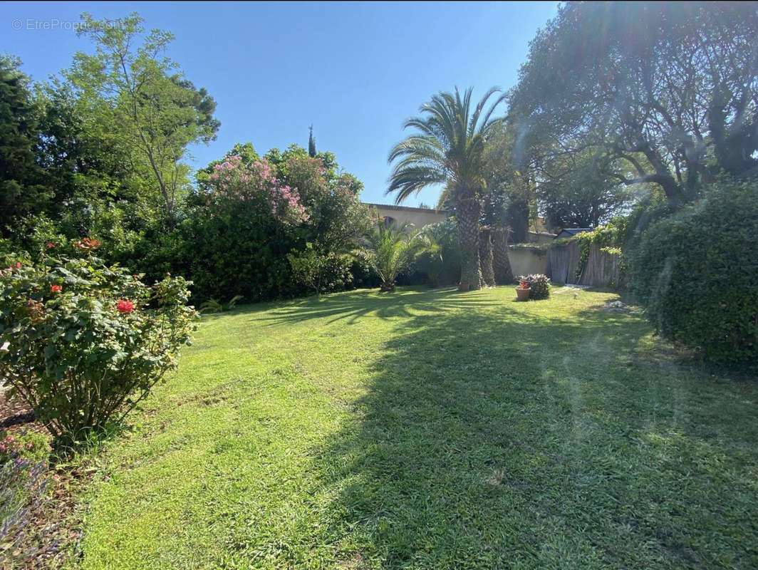 Maison à MOUGINS