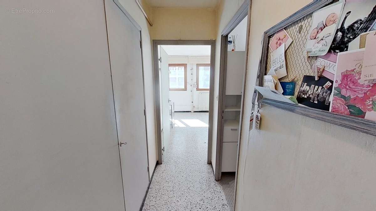 Appartement à MARSEILLE-3E