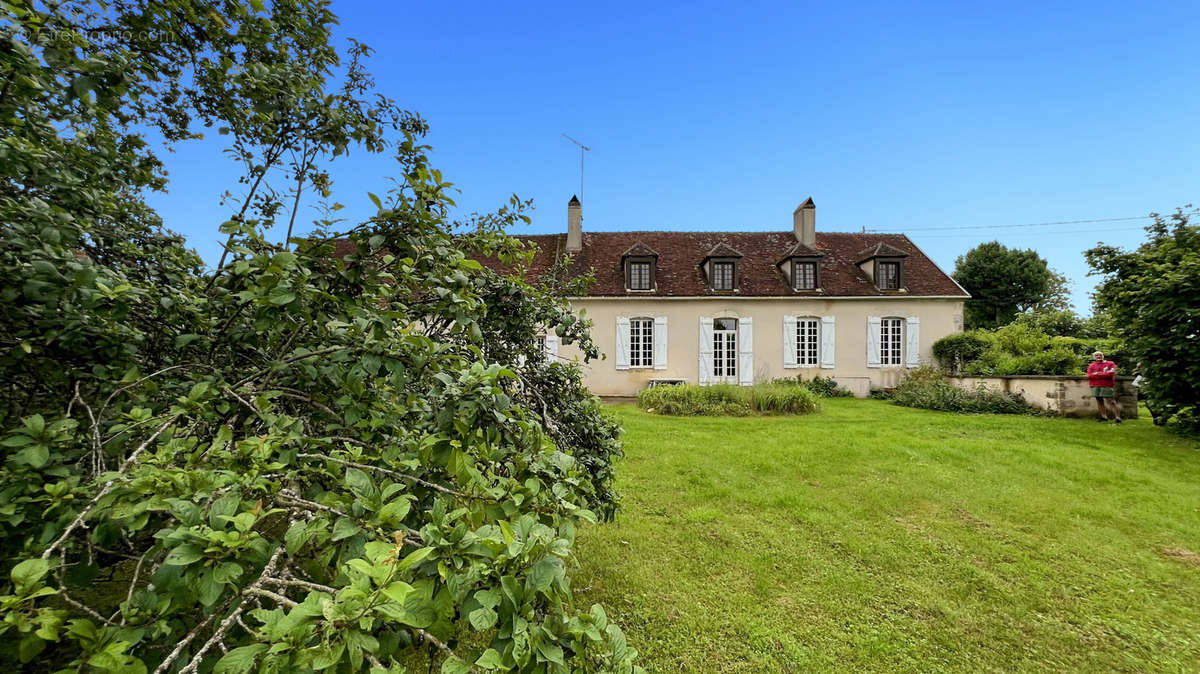 Maison à TANNAY