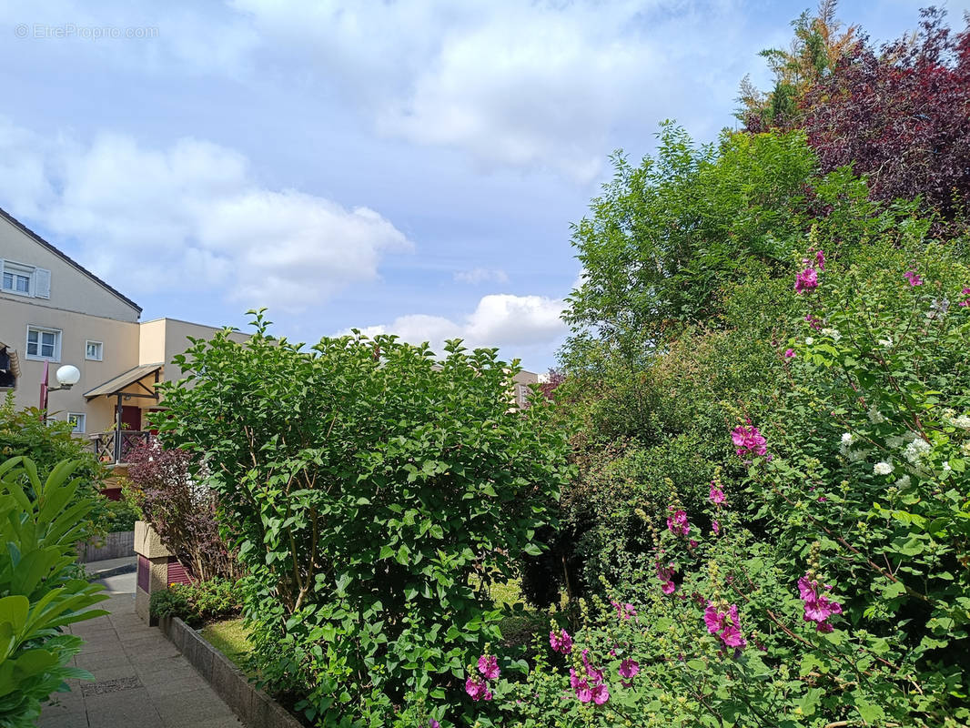 Appartement à MONTIGNY-LE-BRETONNEUX