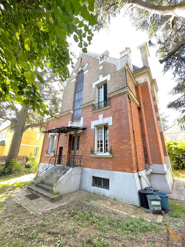 Maison à NEUILLY-PLAISANCE