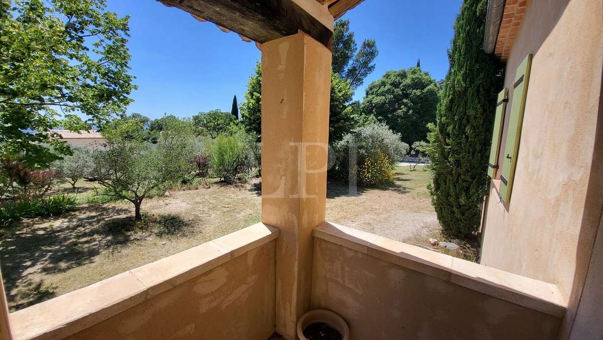 Maison à SAINT-SATURNIN-LES-APT