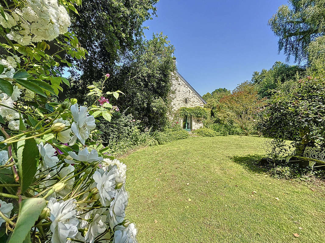 Maison à BAGUER-PICAN