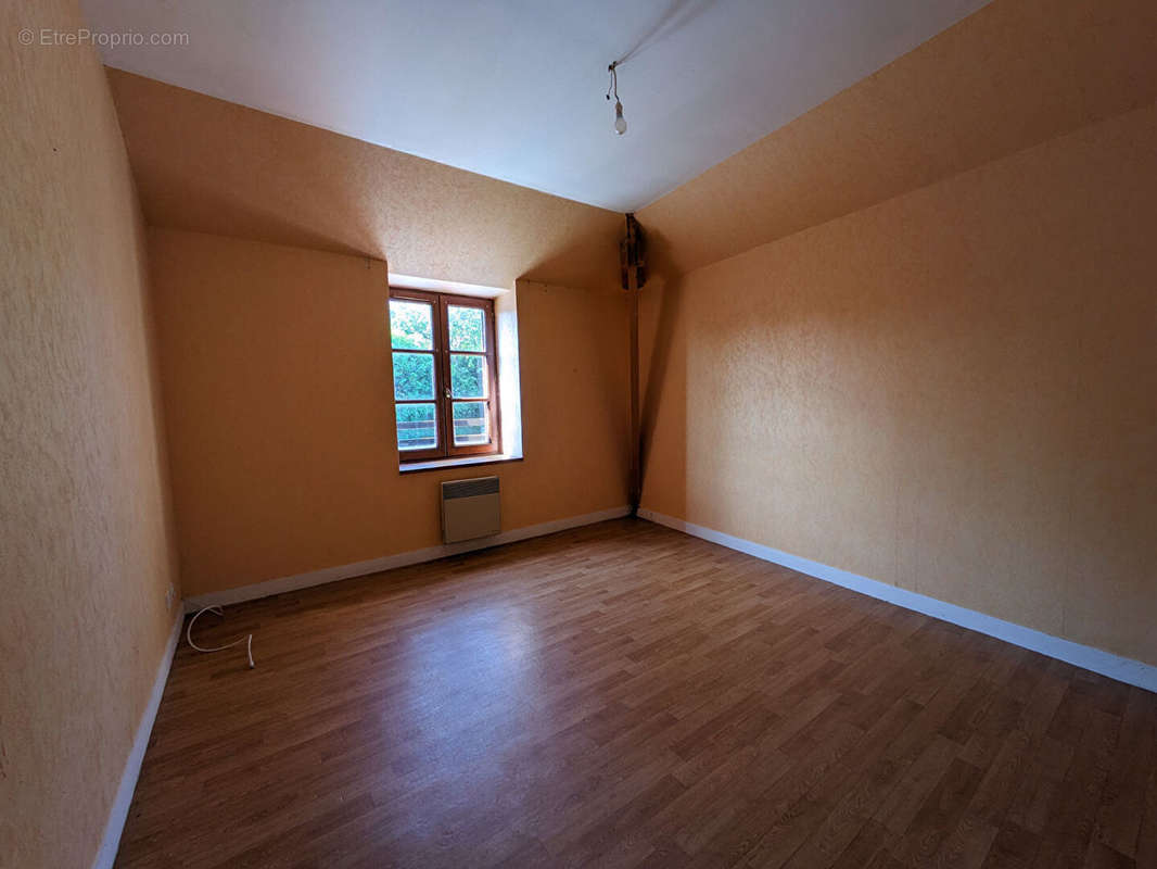 Appartement à EPINIAC