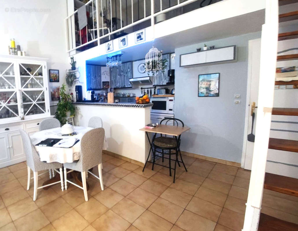 Appartement à HYERES