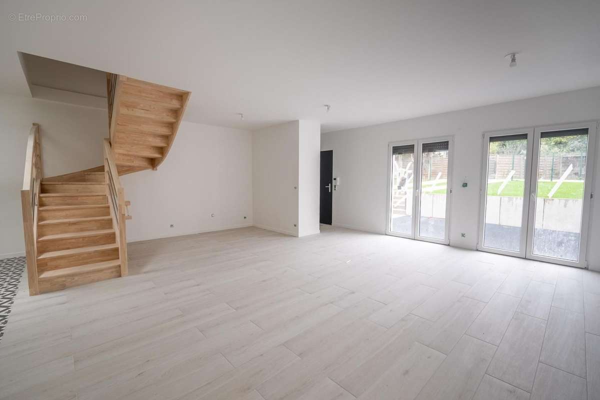 Photo 3 - Appartement à LE PERREUX-SUR-MARNE