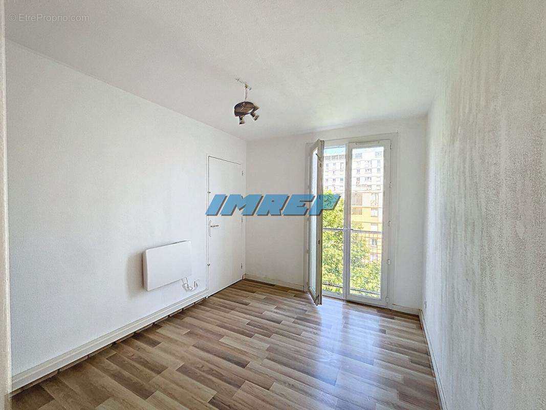 Appartement à MARSEILLE-9E