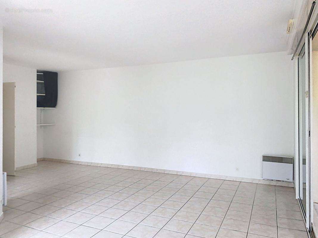 Appartement à MARSEILLE-9E