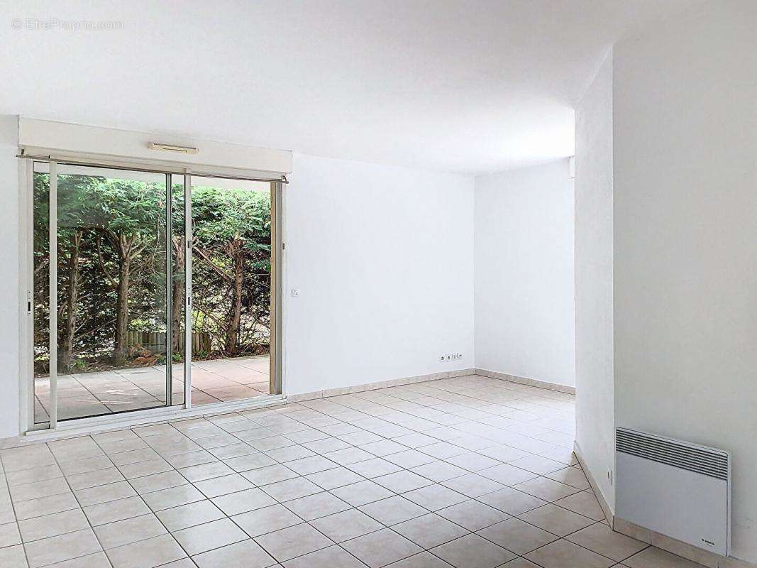 Appartement à MARSEILLE-9E