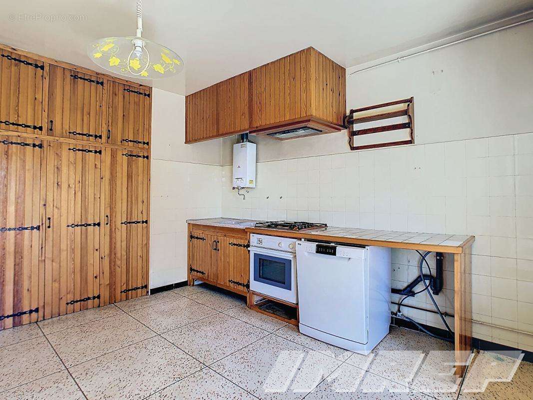 Appartement à MARSEILLE-9E