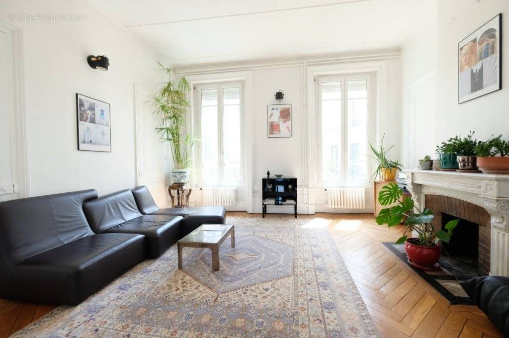 Appartement à SAINT-ETIENNE