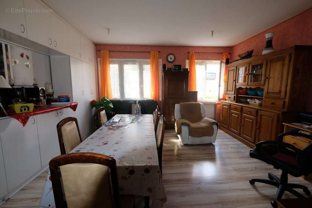 Appartement à SAINT-ETIENNE