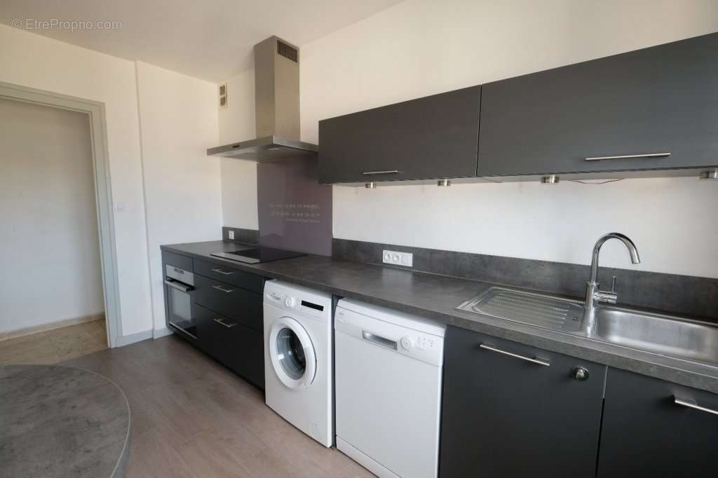 Appartement à SAINT-ETIENNE