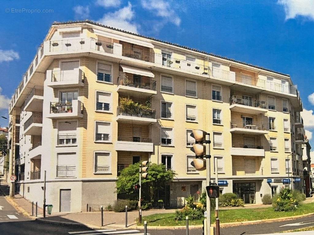 Appartement à SAINT-ETIENNE