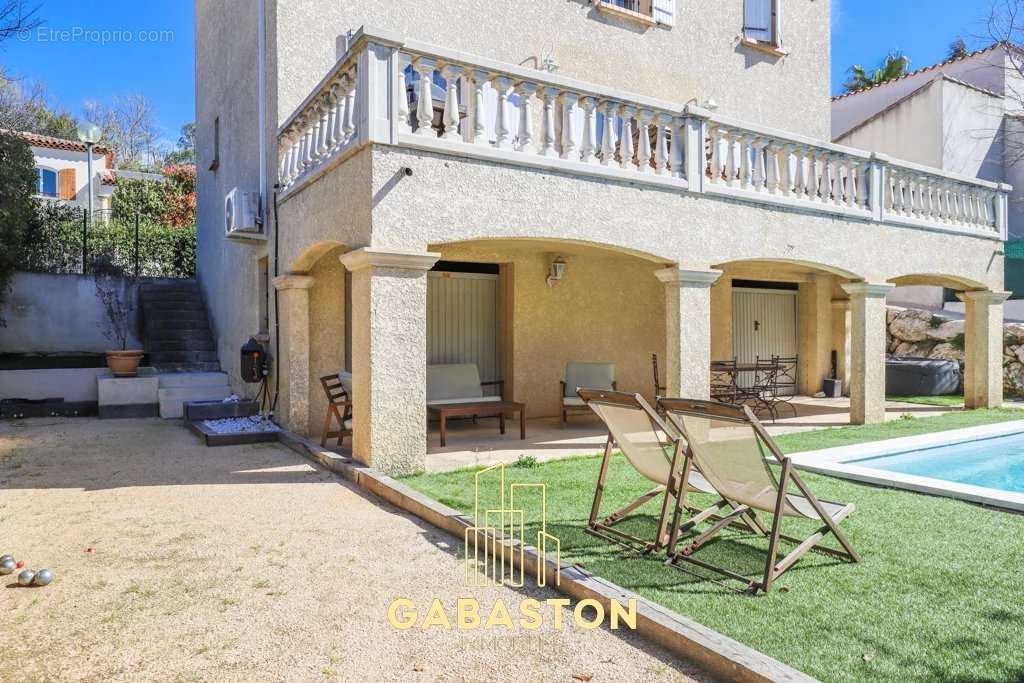 Maison à MARSEILLE-11E