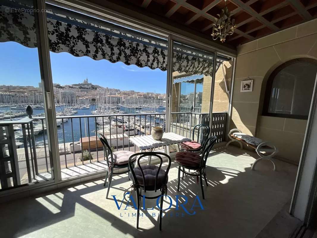 Appartement à MARSEILLE-2E