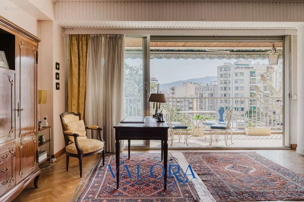 Appartement à MARSEILLE-8E