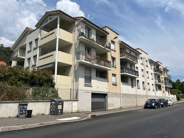 Appartement à SAINT-ETIENNE