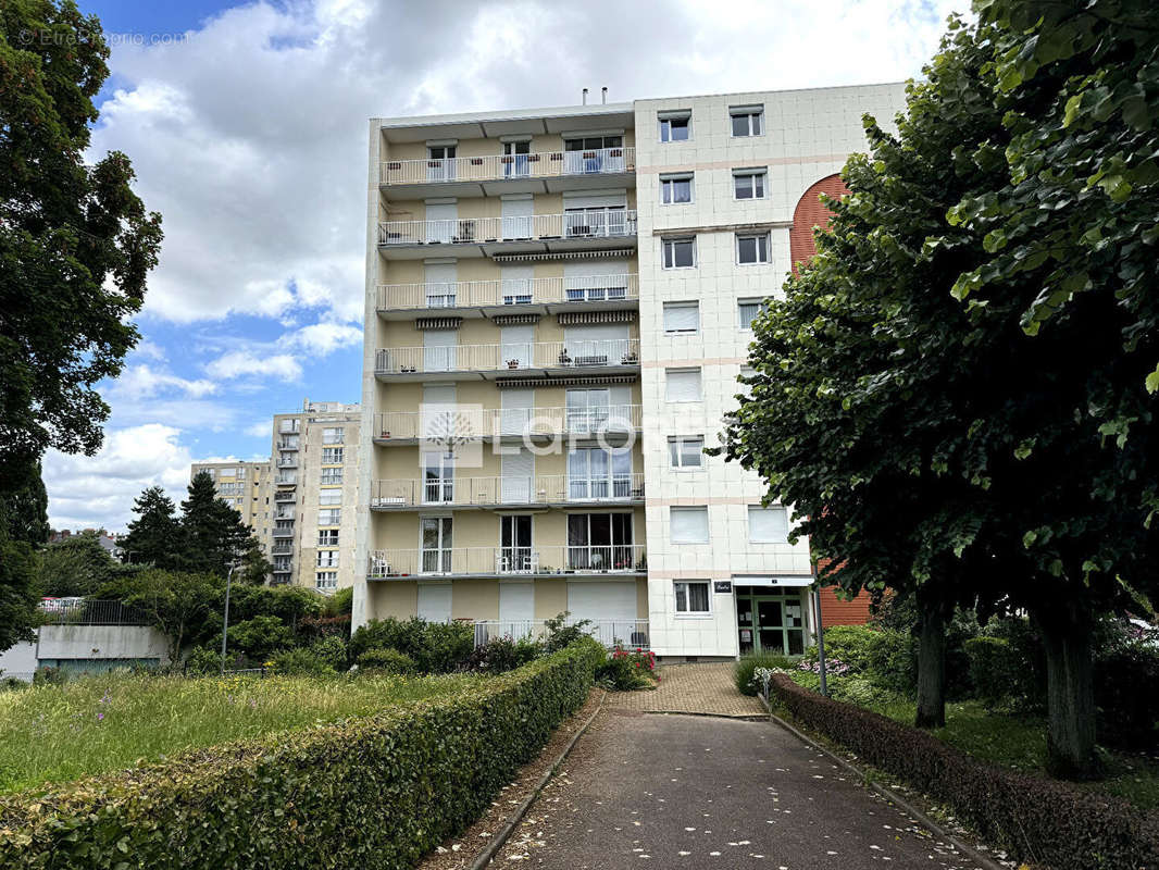 Appartement à SOTTEVILLE-LES-ROUEN