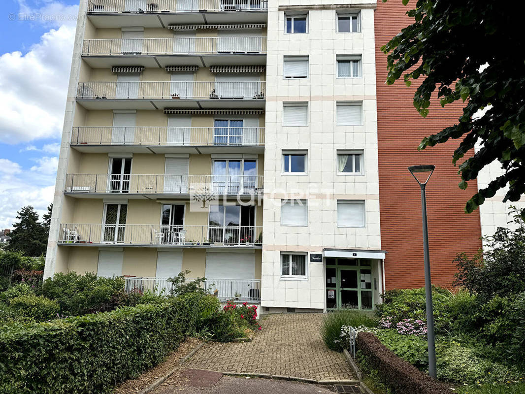 Appartement à SOTTEVILLE-LES-ROUEN