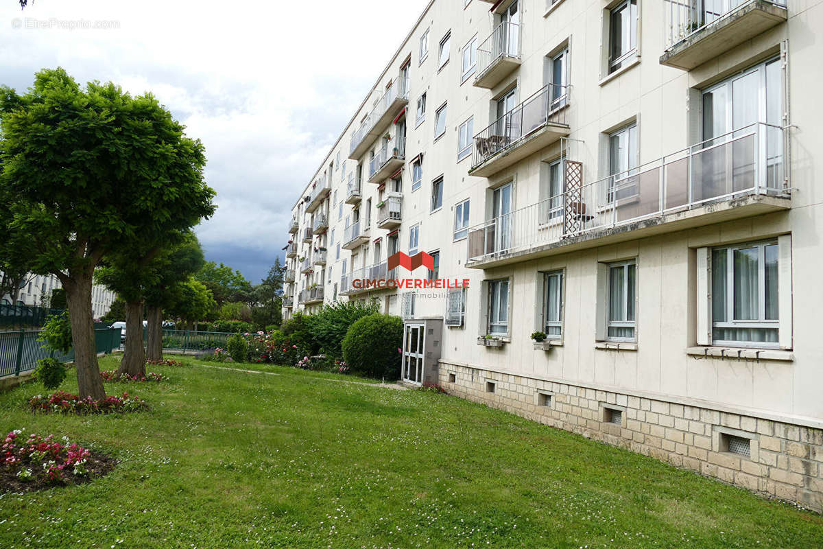 Appartement à RUEIL-MALMAISON