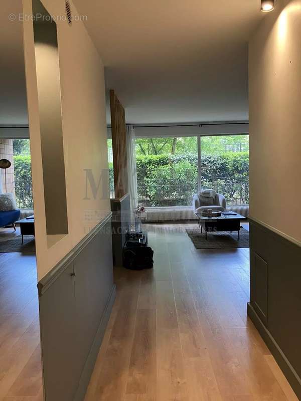 Appartement à PARIS-11E