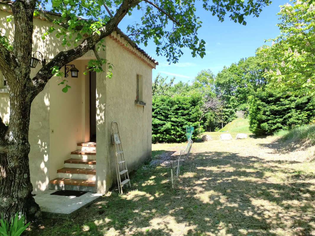 Maison à VOLONNE