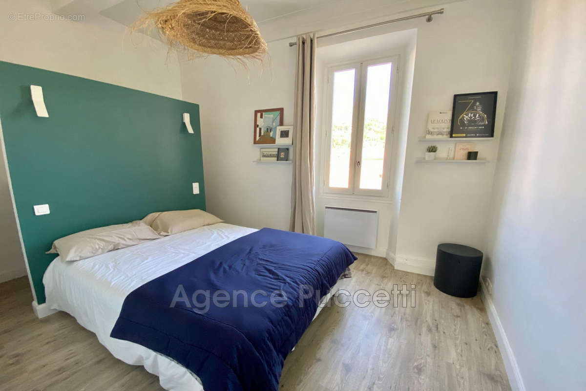 Appartement à VENCE