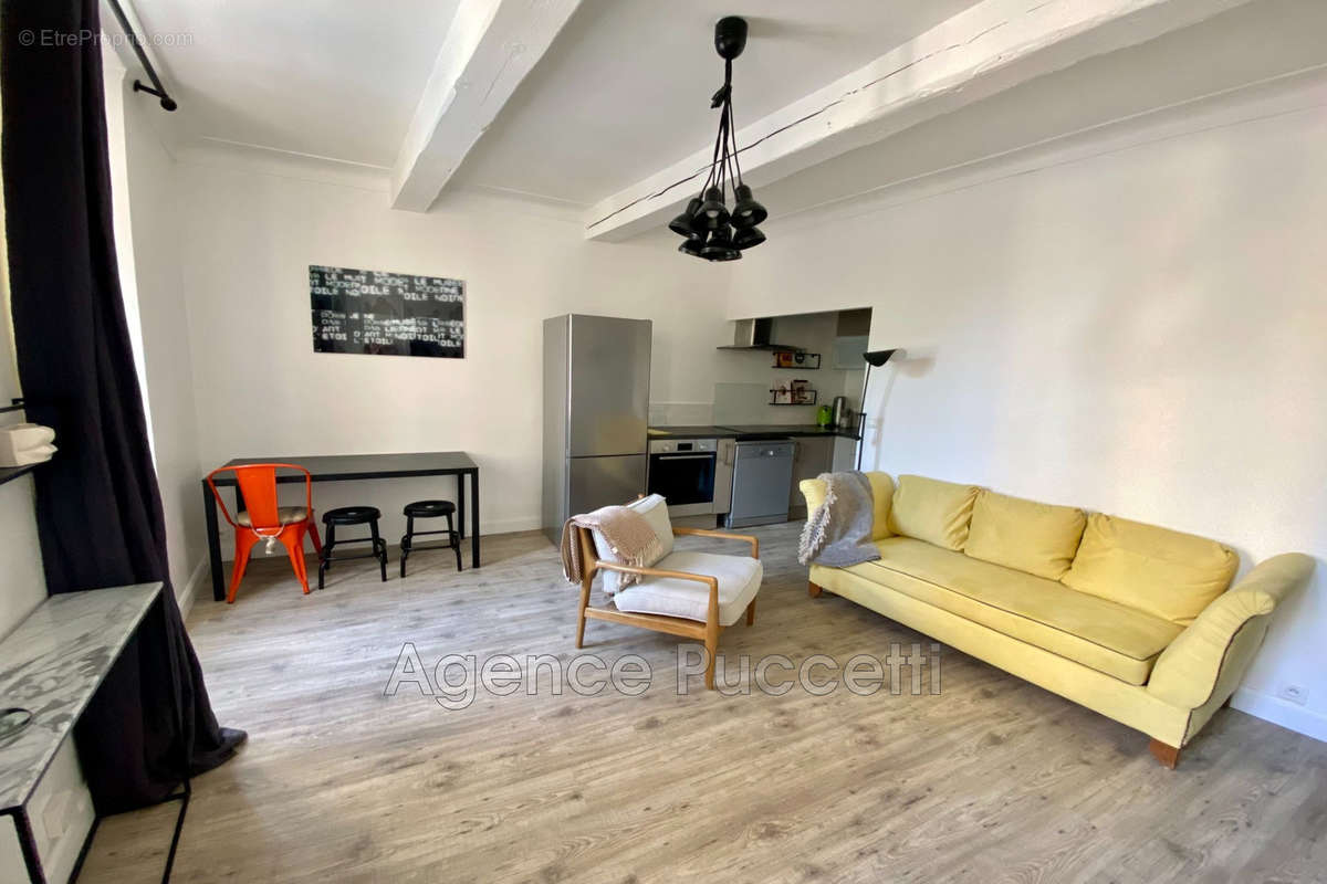 Appartement à VENCE