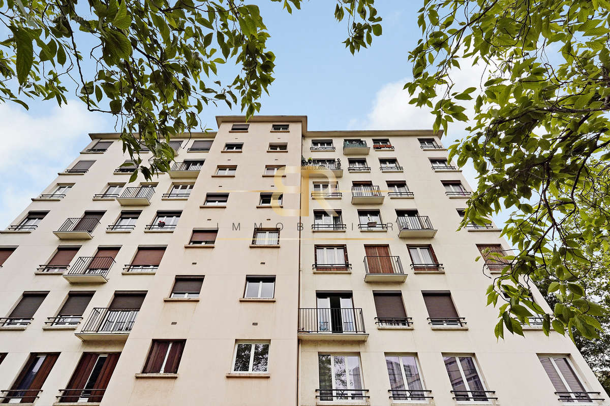 Appartement à AUBERVILLIERS