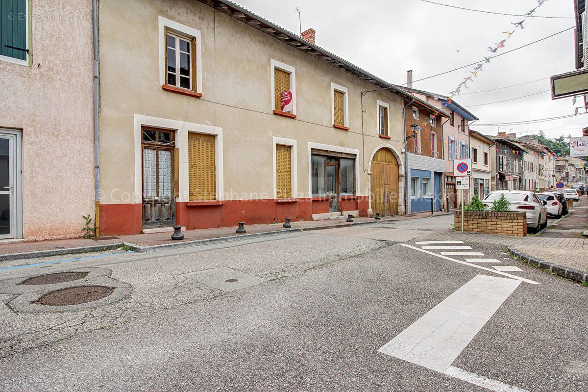 Maison à MEXIMIEUX