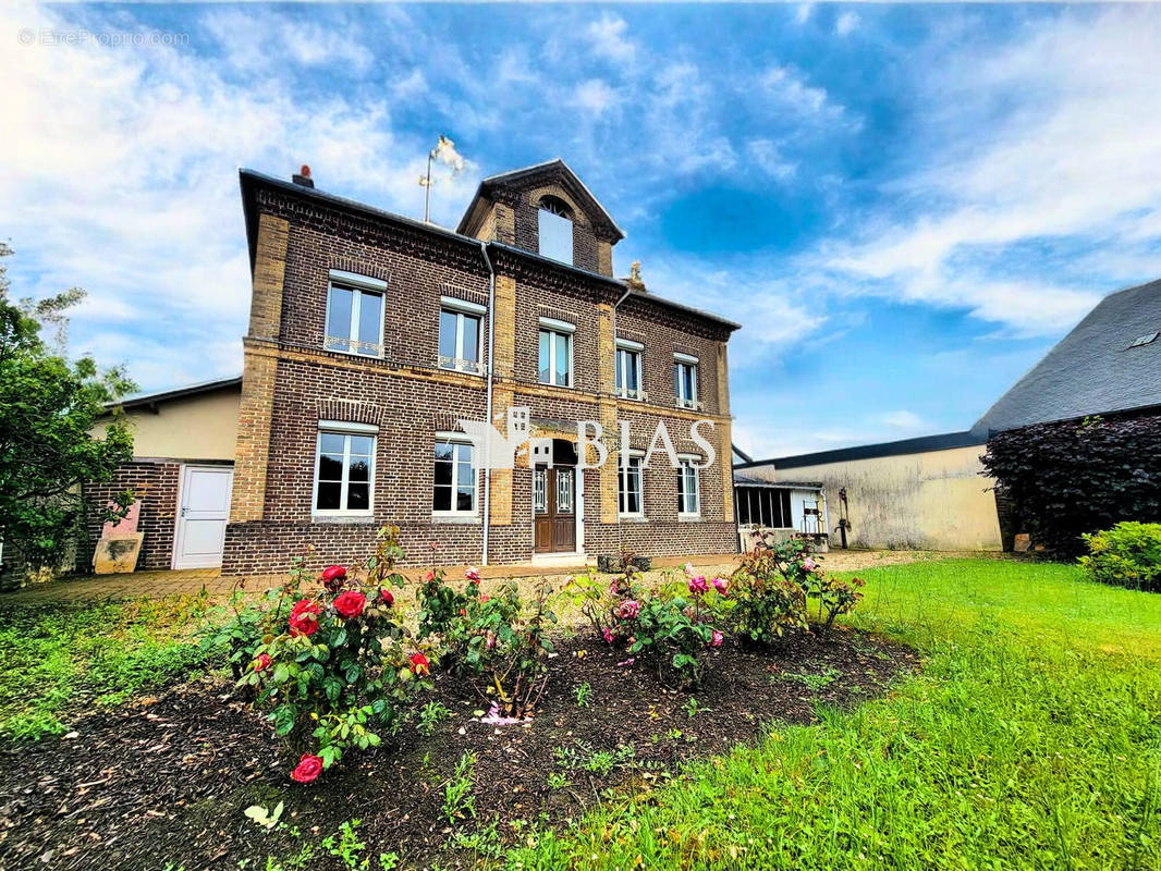 Maison à SAINT-PIERRE-DE-VARENGEVILLE