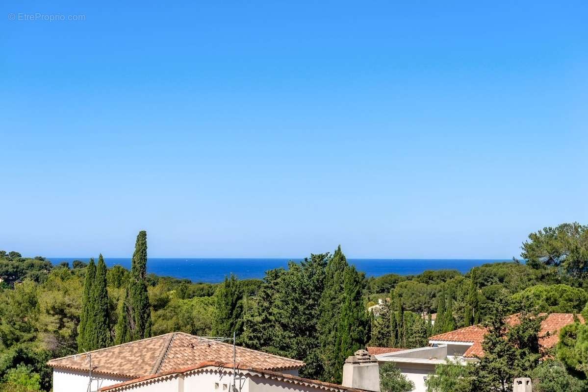 Appartement à SANARY-SUR-MER