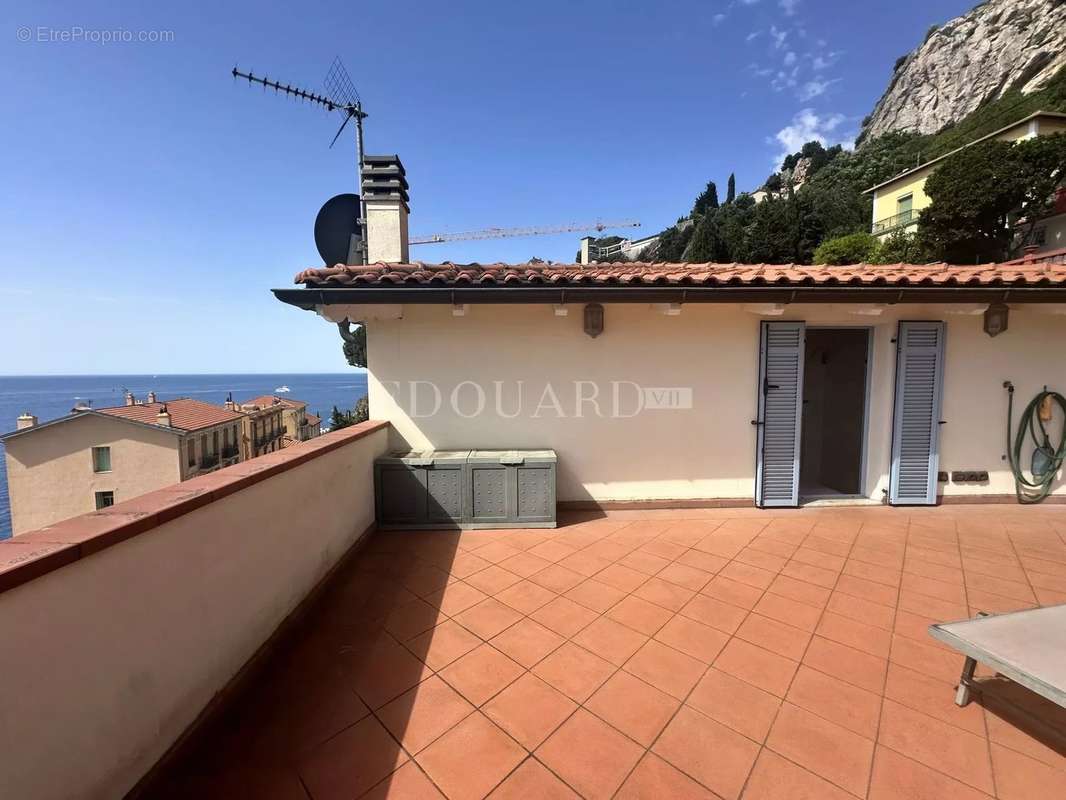 Appartement à ROQUEBRUNE-CAP-MARTIN